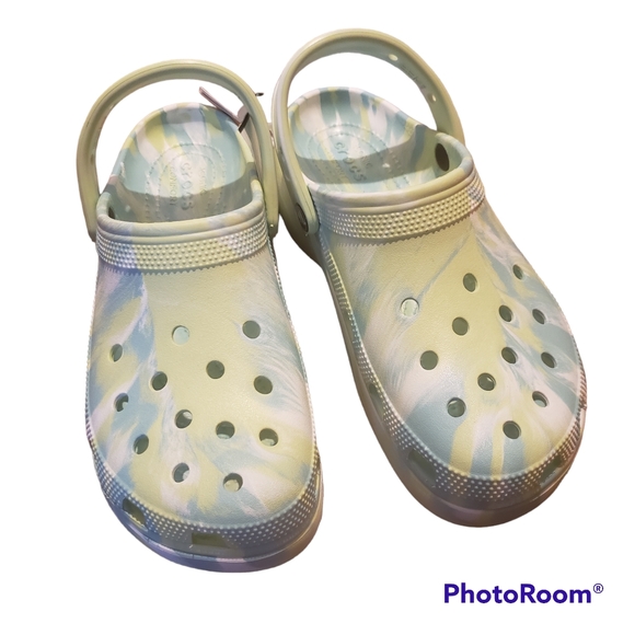 Green and Blue Tie Dye Platform Crocs size 10 new with tag - Picture 2 of 5